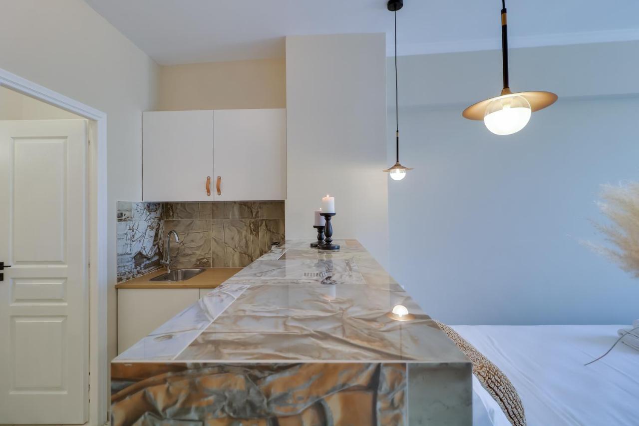 Ermou Fashion Suites By Living-Space Aten Exteriör bild